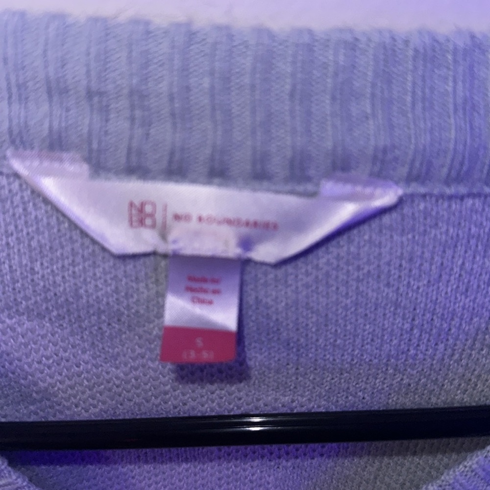 Shirt - Picture 3 of 4
